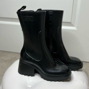 Brand new Chloe combats boots